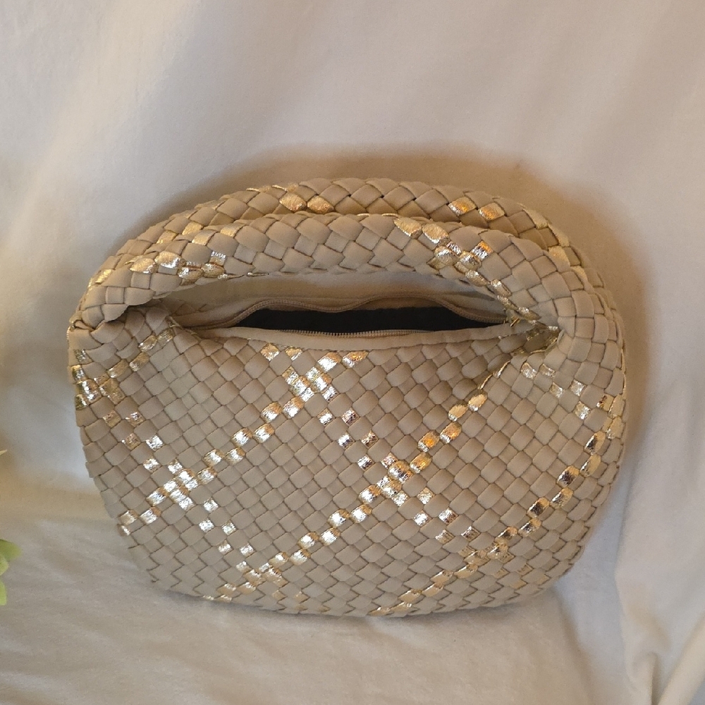 HAUTE SHORE Gold and Cream Woven Hobo Bag - Picture 6 of 6